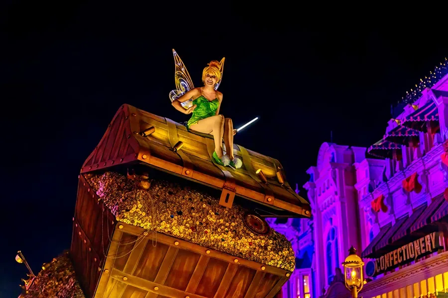 Tinkerbell é destaque nos desfiles de Halloween do Magic Kingdom, na Disney