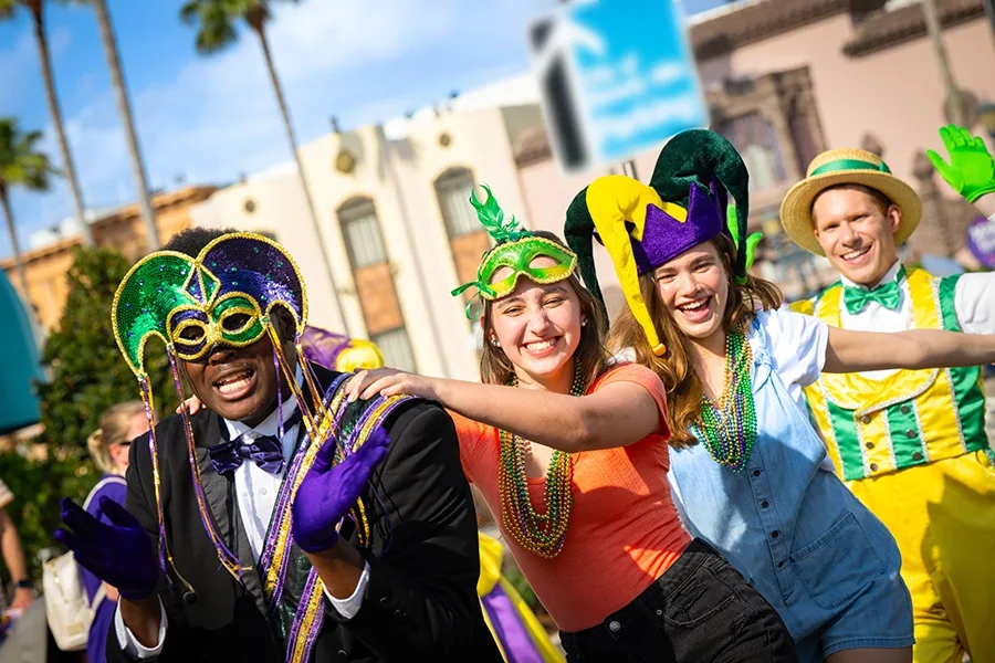 Mardi Gras acontece até abril 2026 no Universal Orlando