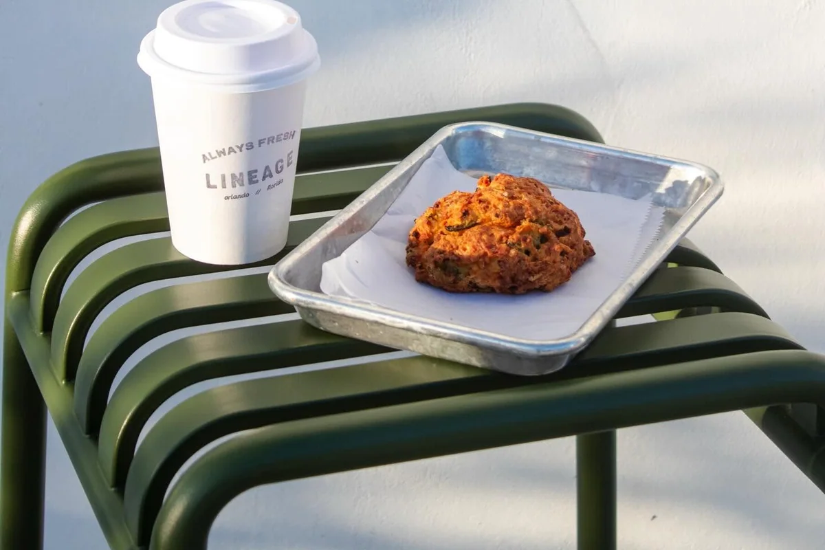Café de Lineage Coffee Roasting en Orlando