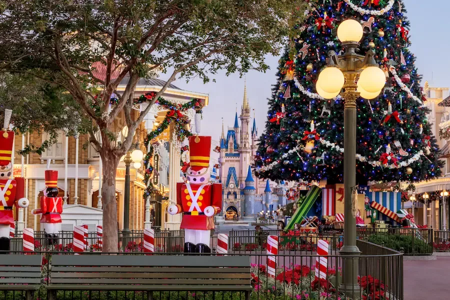 Decoração natalina do Disney Magic Kingdom, em Orlando, na Flórida