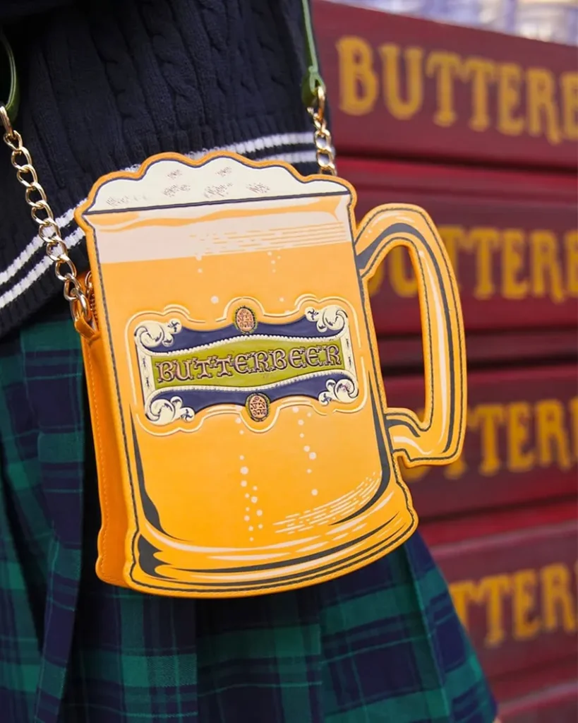 Bolsa em formato de cerveja amanteigada do Harry Potter