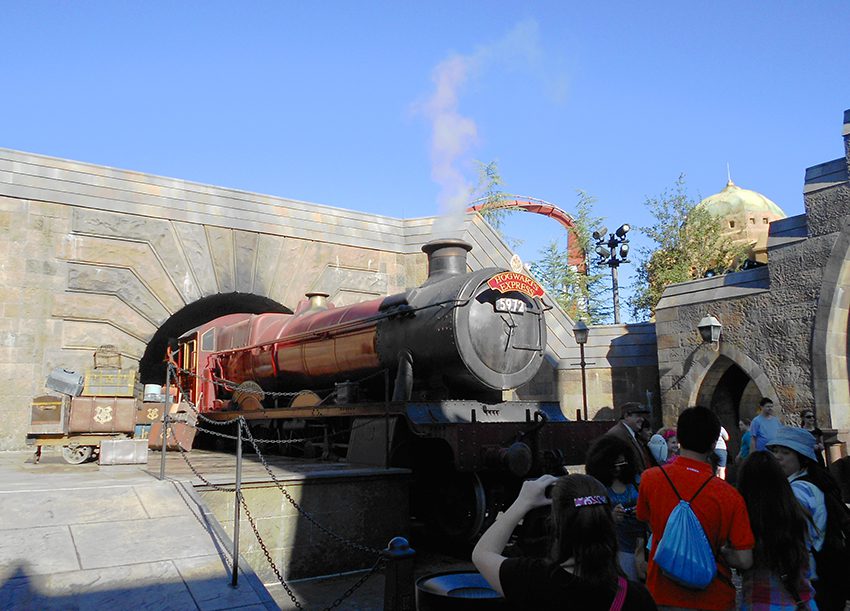 Expresso de Hogwarts, o trem de Harry Potter que liga o Island of Adventure ao Universal Studios Florida